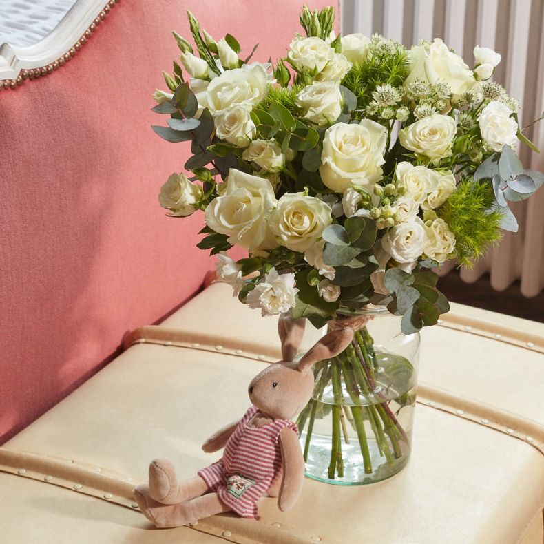 Pack naissance Fleurs et peluche - Des fleurs pour maman et une peluche  signée Moulin Roty pour bébé - Les Fleurs de Nicolas