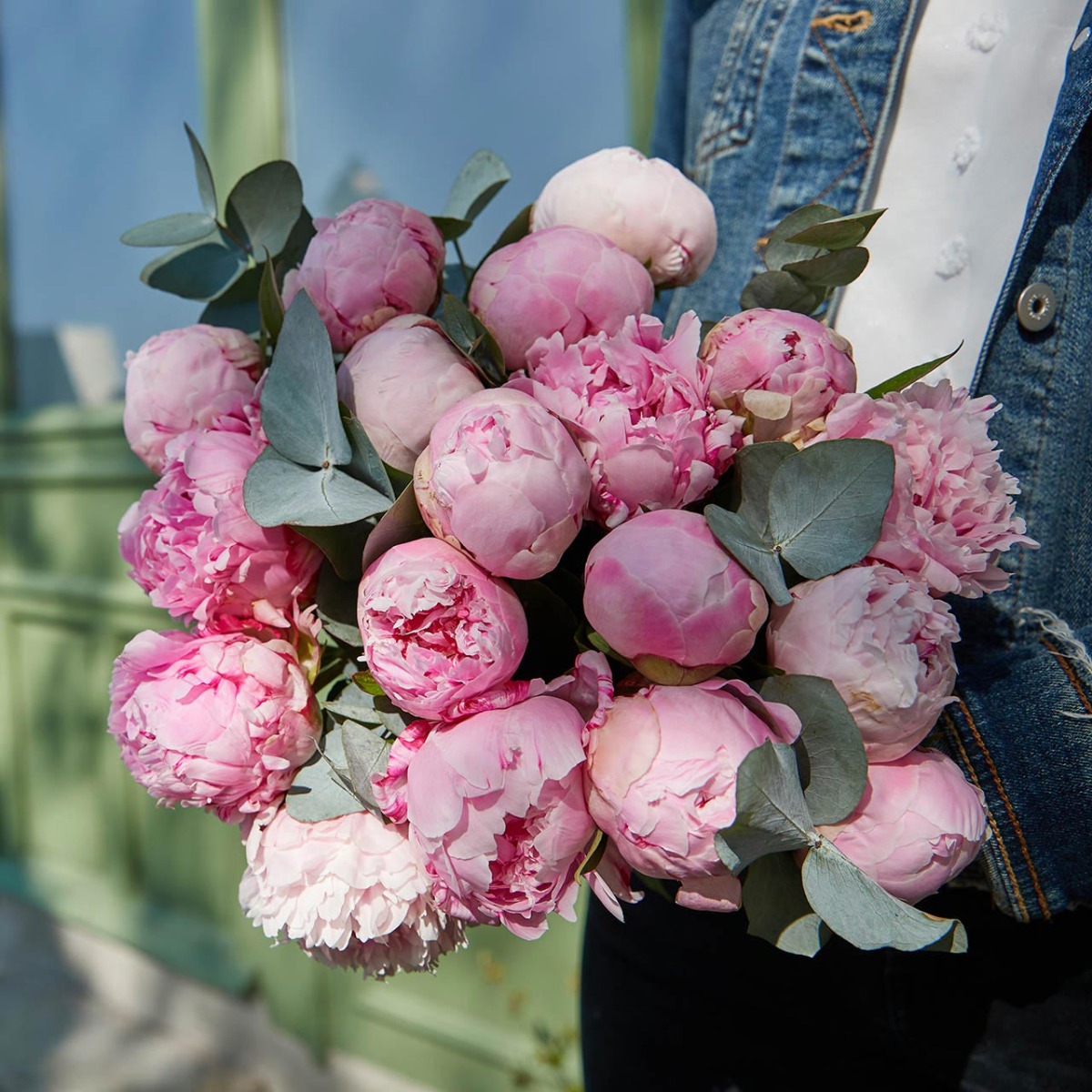 Bouquet De Pivoines Pour La Fete Des Meres Livraison Partout En France En 24h Les Fleurs De Nicolas