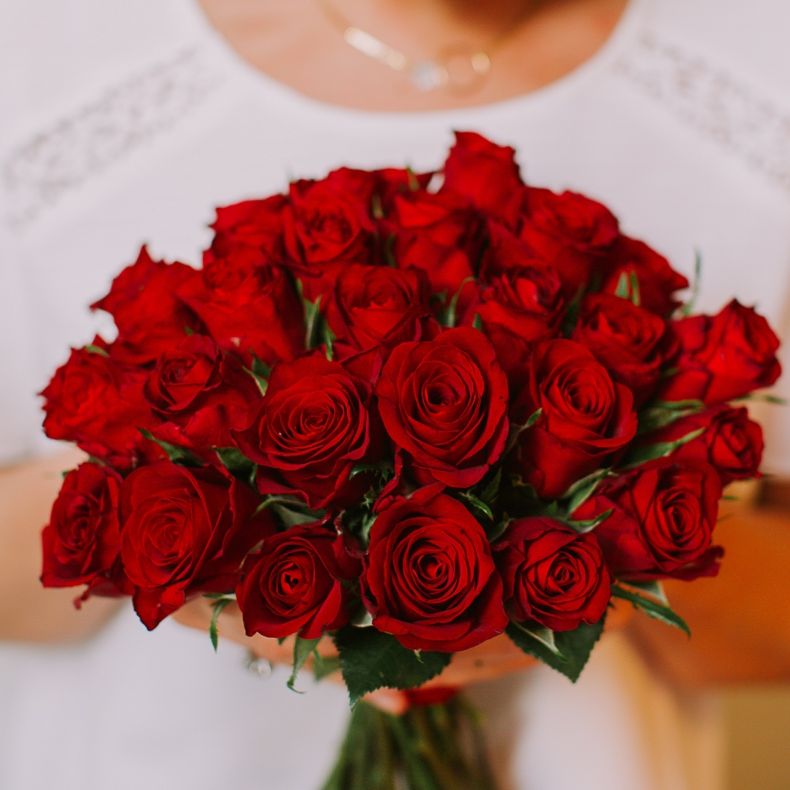 Bouquet de roses rouges Valentin - Livraison de bouquets en direct de la  production - Les Fleurs de Nicolas