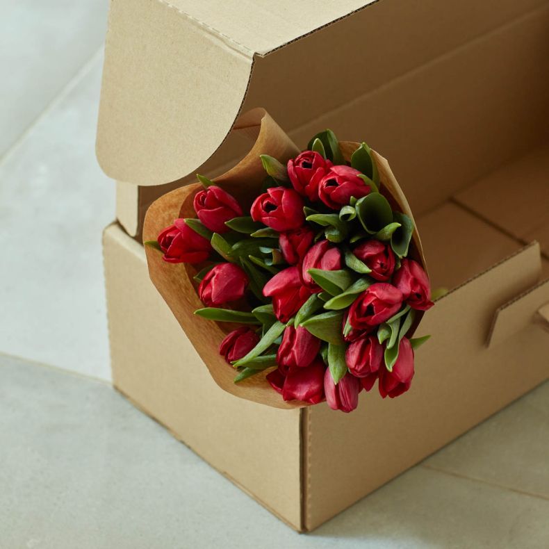 Botte de tulipes rouges