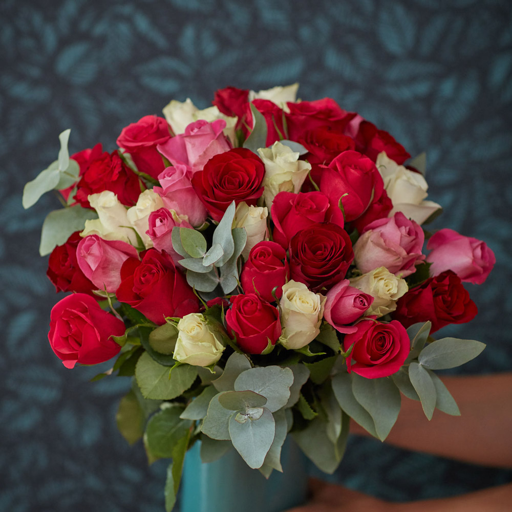 Bouquet De Roses Tout Doux Livraison De Bouquets En Direct De La Production Les Fleurs De Nicolas Bouquet De Roses Tout Doux Livraison De Bouquets En Direct De La Production Les Fleurs De Nicolas